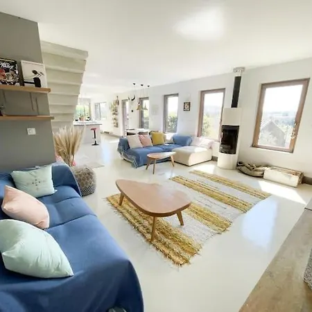Maison Contemporaine, Piscine Chauffee Villa
